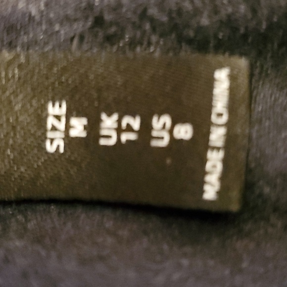 Noracora top women's size medium M US 8 shades of blue on black (I think black) - Picture 8 of 10